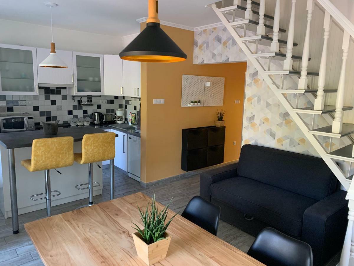 Csuka48 Apartman Szarvas Eksteriør bilde