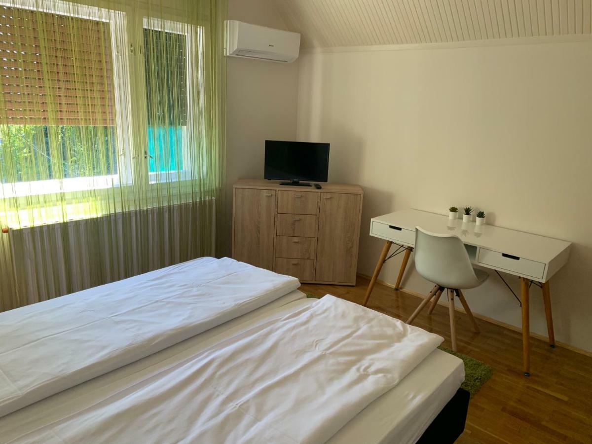 Csuka48 Apartman Szarvas Eksteriør bilde